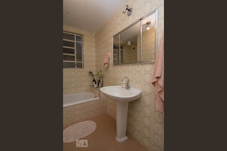 Apartamento à venda com 108m², 3 quartos e 1 vaga Apartamento à venda com 108m², 3 quartos e 1 vagaBanheiro 1