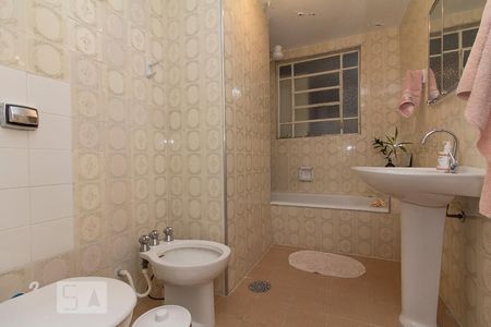 Apartamento à venda com 108m², 3 quartos e 1 vaga Apartamento à venda com 108m², 3 quartos e 1 vagaBanheiro 1