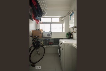 Apartamento à venda com 70m², 2 quartos e 1 vaga Apartamento à venda com 70m², 2 quartos e 1 vagaÁrea Serviço