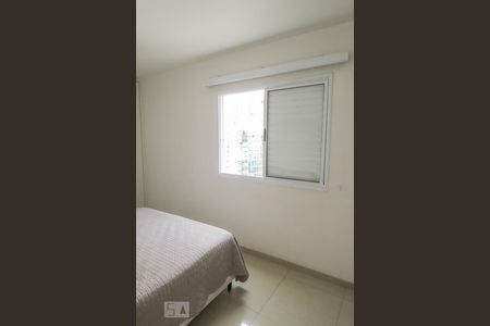 Suíte de apartamento à venda com 2 quartos, 69m² em Vila Olímpia, São Paulo