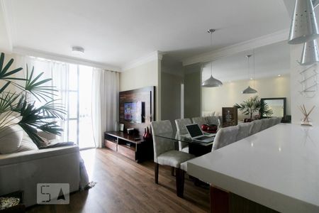 Sala de apartamento para alugar com 3 quartos, 73m² em Jardim, Santo André