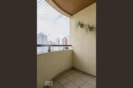 Apartamento para alugar com 57m², 2 quartos e 1 vagaVaranda