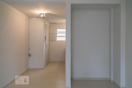 Studio à venda com 29m², 1 quarto e sem vagaSala e quarto conjugados