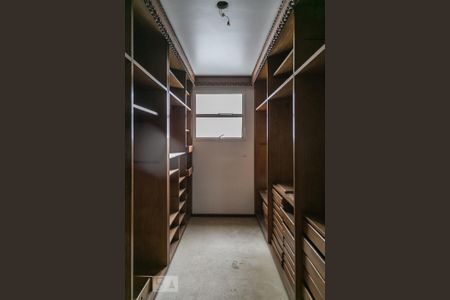 Apartamento para alugar com 260m², 2 quartos e 2 vagas Apartamento para alugar com 260m², 2 quartos e 2 vagasCloset do Quarto 2 (suite)