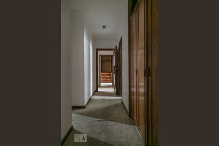 Apartamento para alugar com 260m², 2 quartos e 2 vagas Apartamento para alugar com 260m², 2 quartos e 2 vagasCorredor