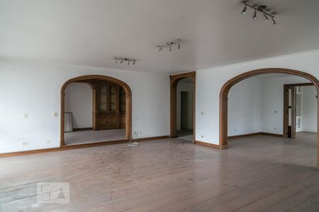 Apartamento para alugar com 260m², 2 quartos e 2 vagas Apartamento para alugar com 260m², 2 quartos e 2 vagasSala
