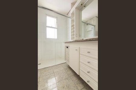 Apartamento à venda com 170m², 3 quartos e 3 vagas Apartamento à venda com 170m², 3 quartos e 3 vagasBanheiro da suíte 3