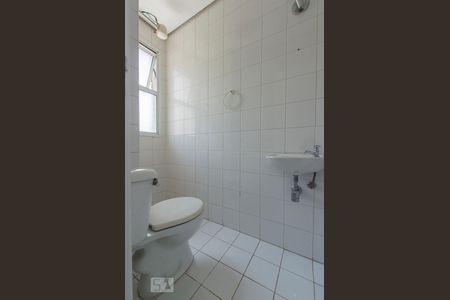 Apartamento à venda com 170m², 3 quartos e 3 vagas Apartamento à venda com 170m², 3 quartos e 3 vagasBanheiro de serviço