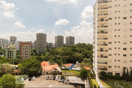 Apartamento à venda com 170m², 3 quartos e 3 vagas Apartamento à venda com 170m², 3 quartos e 3 vagasVista da suíte 2