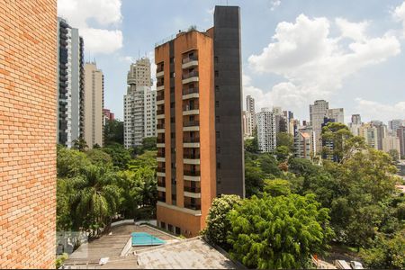 Apartamento à venda com 170m², 3 quartos e 3 vagas Apartamento à venda com 170m², 3 quartos e 3 vagasVista da suíte