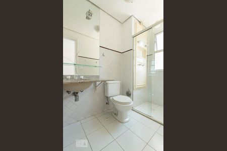 Apartamento à venda com 170m², 3 quartos e 3 vagas Apartamento à venda com 170m², 3 quartos e 3 vagasBanheiro da suíte