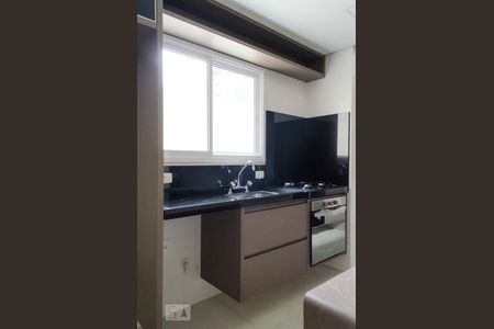 Cozinha de apartamento para alugar com 1 quarto, 52m² em Cambuí, Campinas
