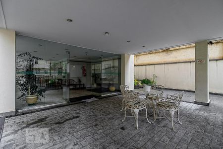 Apartamento à venda com 64m², 1 quarto e sem vaga Apartamento à venda com 64m², 1 quarto e sem vagaEntrada