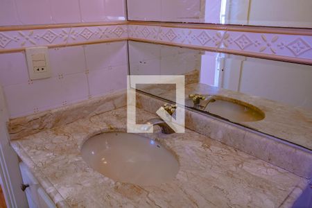 Banheiro de apartamento à venda com 2 quartos, 96m² em Mirandópolis, São Paulo