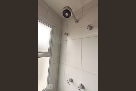 Apartamento à venda com 70m², 3 quartos e 1 vaga Apartamento à venda com 70m², 3 quartos e 1 vagaDetalhe do banheiro da suíte