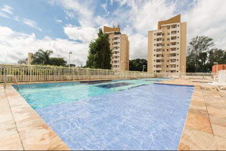 Apartamento à venda com 70m², 3 quartos e 1 vaga Apartamento à venda com 70m², 3 quartos e 1 vagaPiscina