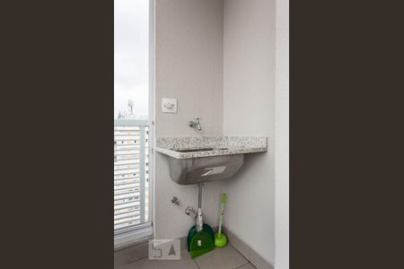 Varanda de kitnet/studio à venda com 1 quarto, 67m² em Vila Nova Conceição, São Paulo