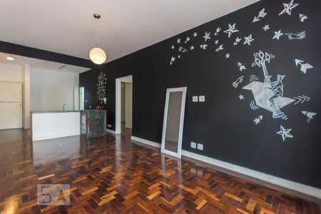 Apartamento para alugar com 82m², 2 quartos e sem vagaSala