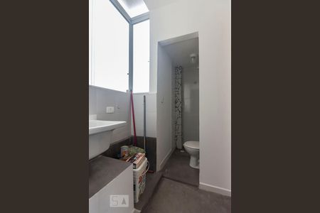 Apartamento para alugar com 82m², 2 quartos e sem vagaArea de serviço