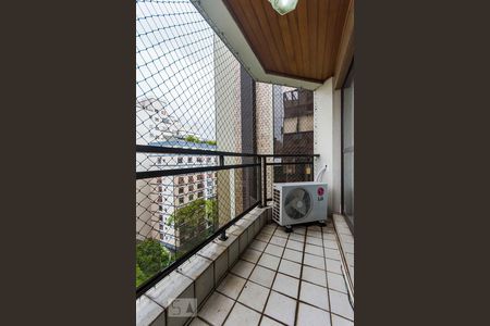 Varanda de apartamento para alugar com 3 quartos, 160m² em Consolação, São Paulo