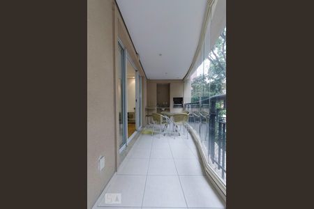 Apartamento à venda com 130m², 3 quartos e 2 vagasSacada Sala / Suíte 1