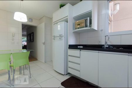 Apartamento à venda com 130m², 3 quartos e 2 vagasCozinha