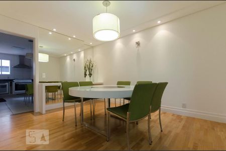 Apartamento à venda com 130m², 3 quartos e 2 vagasSala