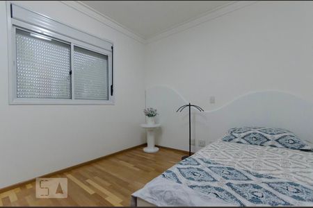 Apartamento à venda com 130m², 3 quartos e 2 vagasSuíte 2
