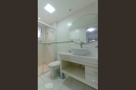 Apartamento à venda com 130m², 3 quartos e 2 vagasBanheiro Suíte 1