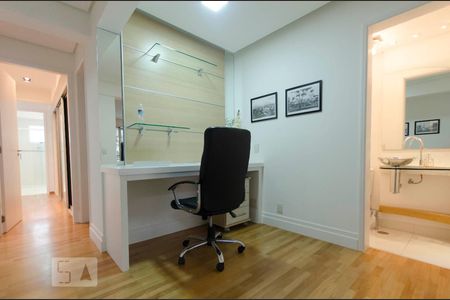 Apartamento à venda com 130m², 3 quartos e 2 vagasCorredor dos quartos
