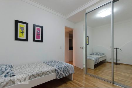 Apartamento à venda com 130m², 3 quartos e 2 vagasSuíte 2