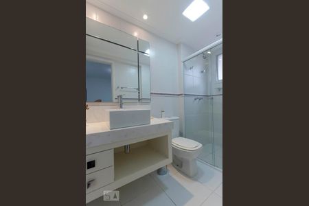 Apartamento à venda com 130m², 3 quartos e 2 vagasBanheiro Suíte 2