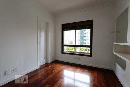 suite de apartamento à venda com 4 quartos, 245m² em Vila Suzana, São Paulo