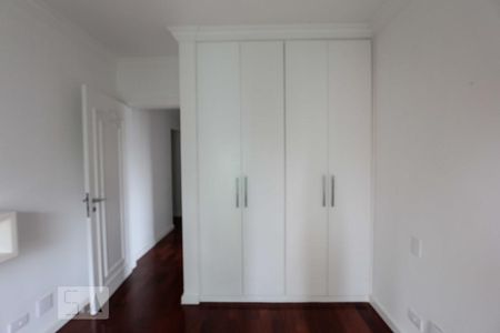 suite de apartamento à venda com 4 quartos, 245m² em Vila Suzana, São Paulo