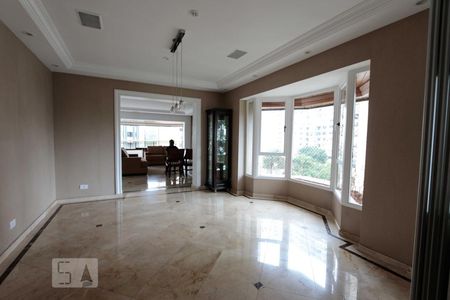 Apartamento à venda com 245m², 4 quartos e 4 vagascopa