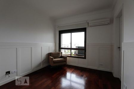 suite 2 de apartamento à venda com 4 quartos, 245m² em Vila Suzana, São Paulo
