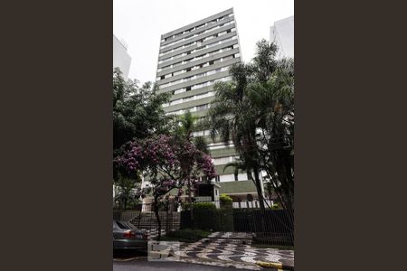 Fachada de apartamento para alugar com 2 quartos, 97m² em Moema, São Paulo