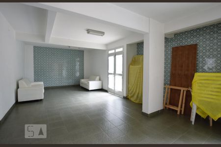 Apartamento à venda com 75m², 2 quartos e 1 vaga Apartamento à venda com 75m², 2 quartos e 1 vagaÁrea comum - Salão de festas