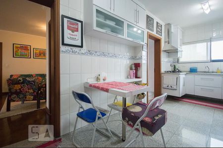 Apartamento à venda com 290m², 3 quartos e 2 vagasCozinha