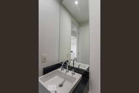 Banheiro de kitnet/studio à venda com 2 quartos, 50m² em Vila Olímpia, São Paulo