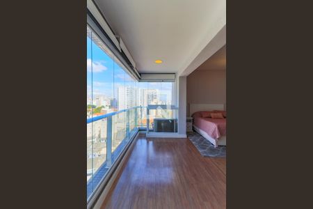Varanda de kitnet/studio para alugar com 1 quarto, 48m² em Campo Belo, São Paulo