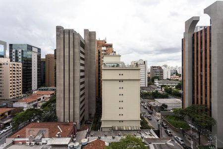 Apartamento à venda com 111m², 2 quartos e 2 vagas Apartamento à venda com 111m², 2 quartos e 2 vagasVaranda