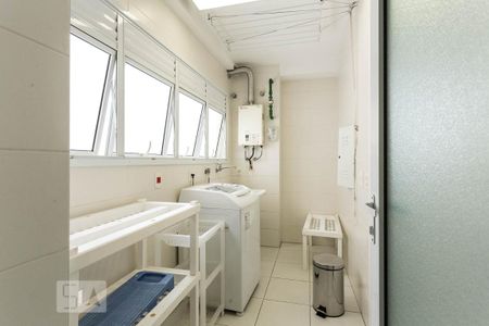 Apartamento à venda com 111m², 2 quartos e 2 vagas Apartamento à venda com 111m², 2 quartos e 2 vagasÁrea de serviço