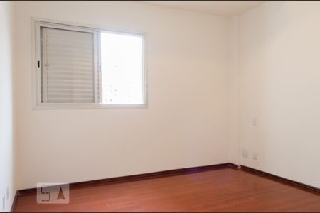 Quarto de apartamento à venda com 1 quarto, 47m² em Centro, Campinas