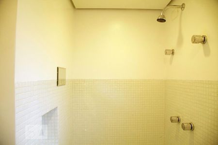 Apartamento à venda com 67m², 2 quartos e 2 vagasdetalhe banheiro