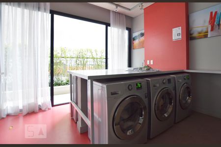 Apartamento à venda com 37m², 1 quarto e 1 vaga Apartamento à venda com 37m², 1 quarto e 1 vagaÁrea comum - Lavanderia