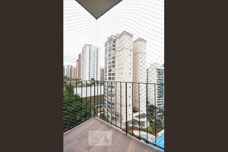 varanda de apartamento para alugar com 2 quartos, 140m² em Jardim Londrina, São Paulo