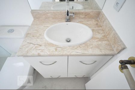 Apartamento para alugar com 140m², 2 quartos e 2 vagasdetalhe do banheiro suíte 2