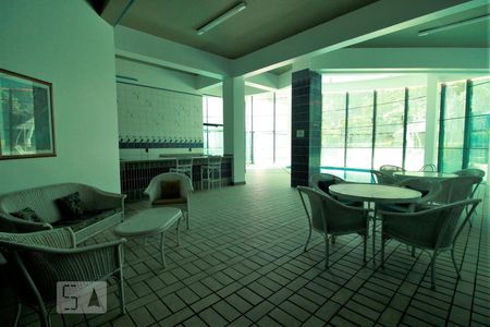 Apartamento à venda com 300m², 4 quartos e 4 vagasÁrea da piscina