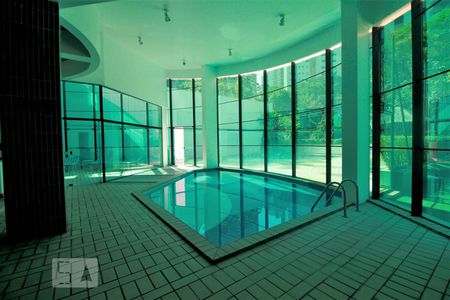 Apartamento à venda com 300m², 4 quartos e 4 vagasPiscina